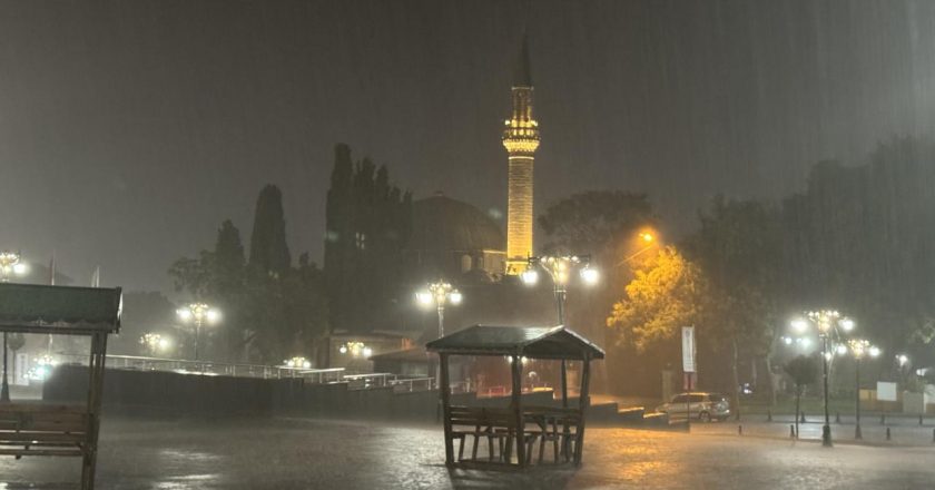 Tekirdağ’da fırtına kuvvetliydi