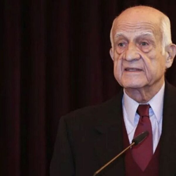 Koç Üniversitesi Hastanesi: İnan Kıraç vasilerinin izni olmaksızın şoförüyle hastaneden ayrıldı