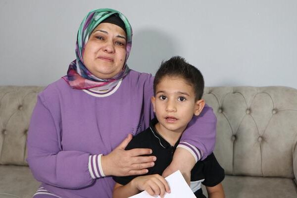 Gözyaşları içinde seslendi: Bu varyantın tedavisi varmı? Literatürde dahi yer almayan çok nadir hastalık…
