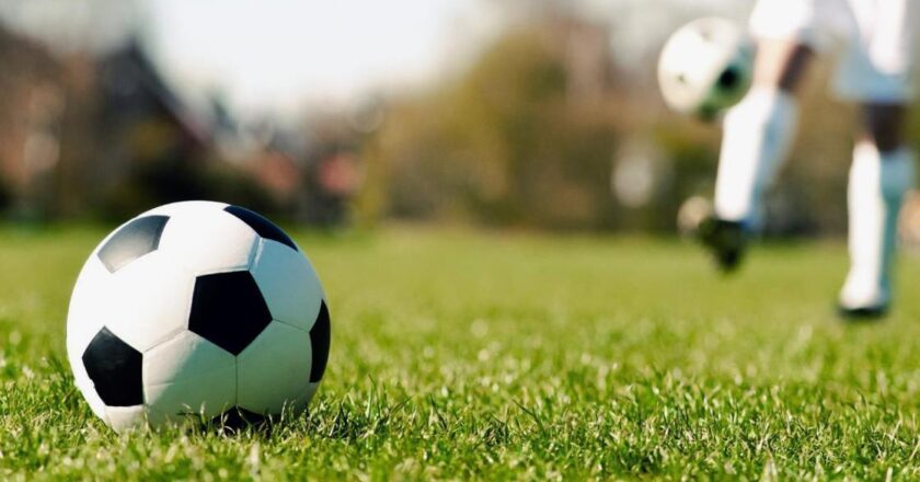 Futbol taktikleri ve oyun stratejileri