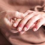 Yorgunluk zannettiğiniz eklem ağrılarının nedeni! Tedavi edilmediğinde tüm vücut üzerinde olumsuz etkiler yaratıyor.