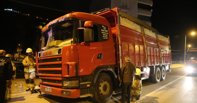 Tokat’ta freni patlayan kamyonun sürücüsü faciayı önledi
