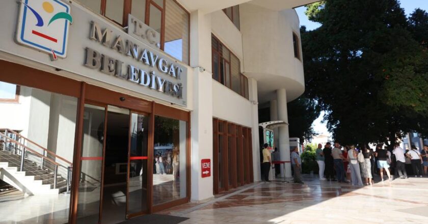 Manavgat Belediyesi’ne “rüşvet” suçlamasıyla dava açıldı