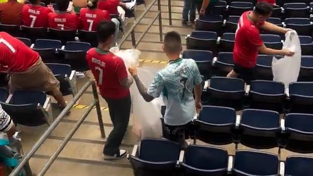 Portekiz taraftarları da Japon taraftarların izinden gitmiş!